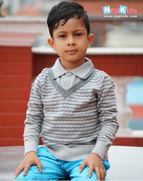 Keep your child warm and style up this winter in these sweater, warm  sweater for winter in likable color tone. Regular fit keeps the kids warm  and cozy. Buy it online at